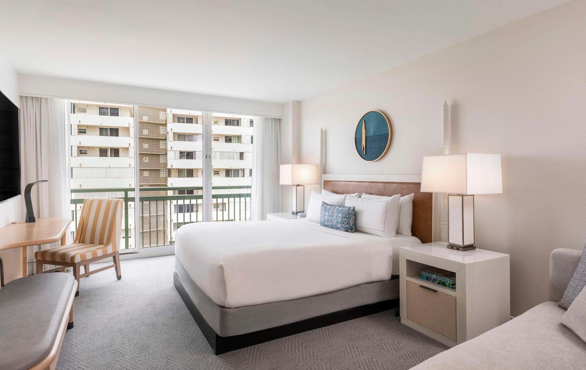 The Singer Oceanfront Resort, Curio Collection By Hilton Riviera Beach Exteriér fotografie