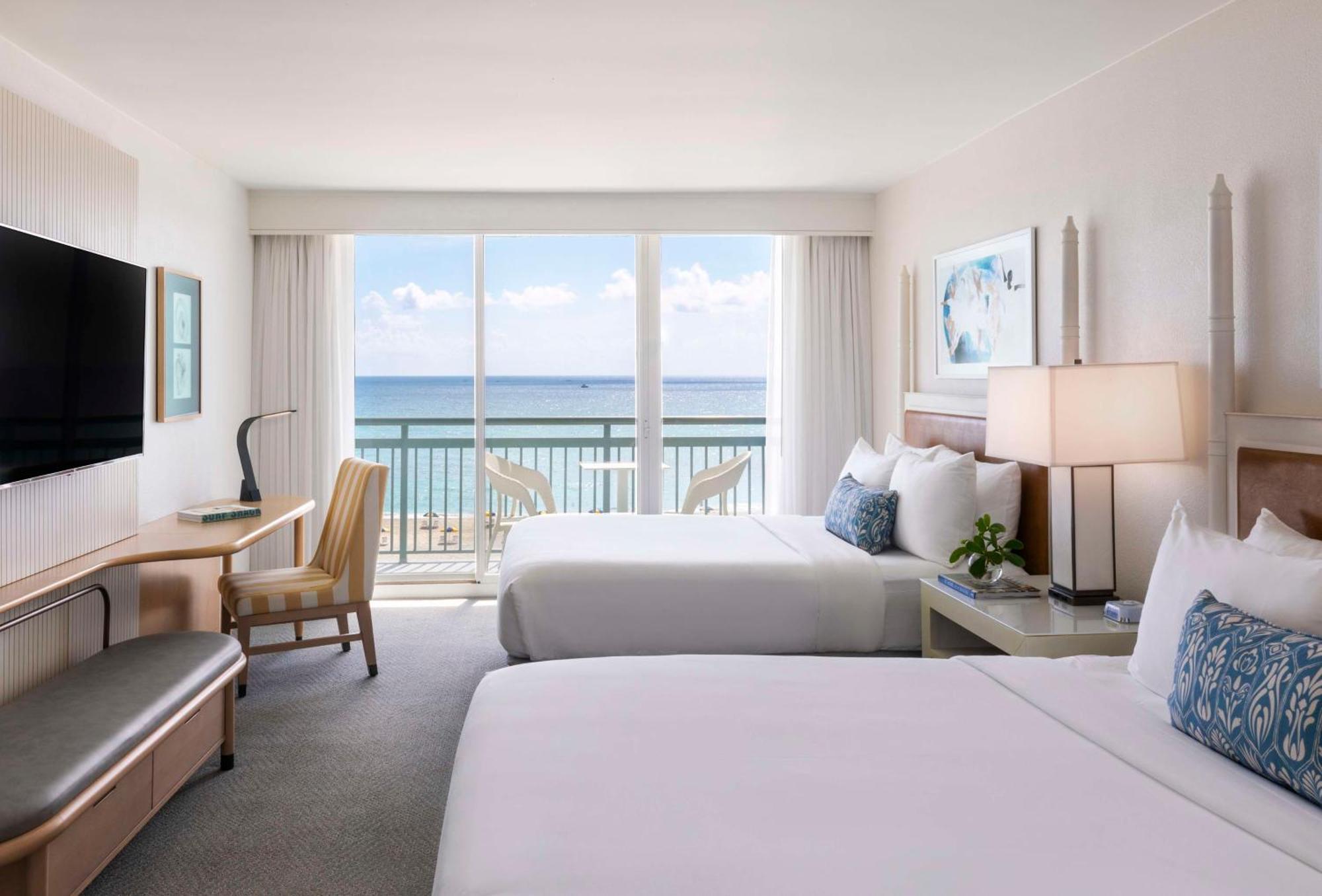 The Singer Oceanfront Resort, Curio Collection By Hilton Riviera Beach Exteriér fotografie